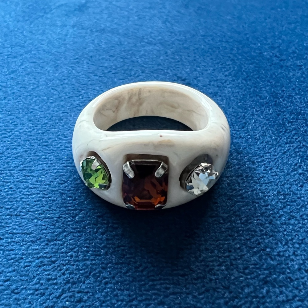 Beige Resin Ring with Gemstones